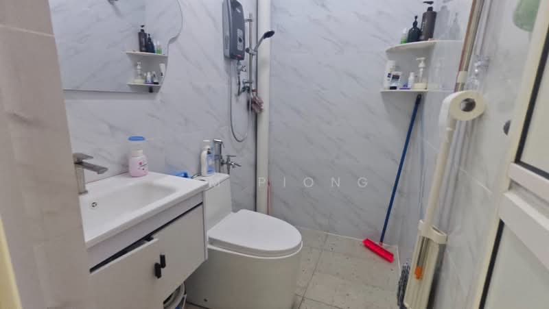 1-storey Terraced House for Sale in Taman Cheng Ria (Bertam) - Tim Piong - Bathroom - PropertyGuru.com.my
