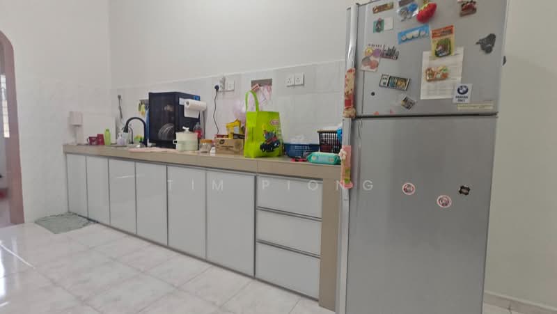 1-storey Terraced House for Sale in Taman Cheng Ria (Bertam) - Tim Piong - Kitchen - PropertyGuru.com.my