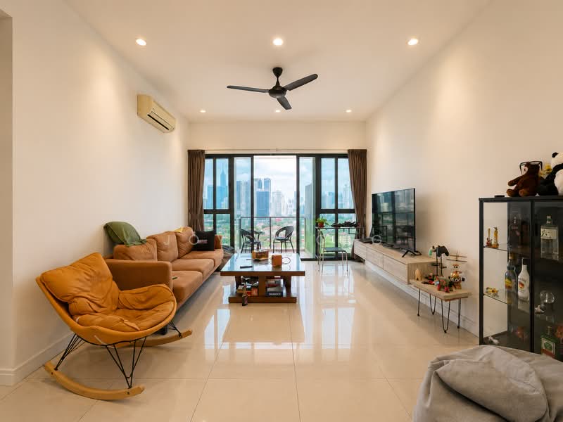 Servis Apartment untuk Dijual di Setia SKY Residences - Joyce Ong - Living Room - PropertyGuru.com.my