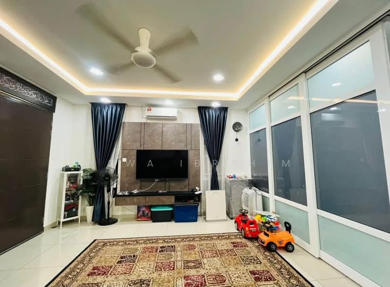 Rumah Kluster untuk Dijual di Nilai (Negeri Sembilan) - Hawa Ibrahim - Living Room - PropertyGuru.com.my