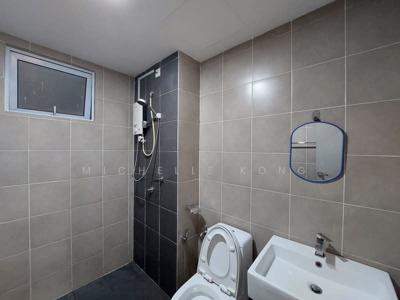 Kondominium untuk Disewa di Aurora Residence @ Lake Side City - Michelle Kong - Bathroom - PropertyGuru.com.my