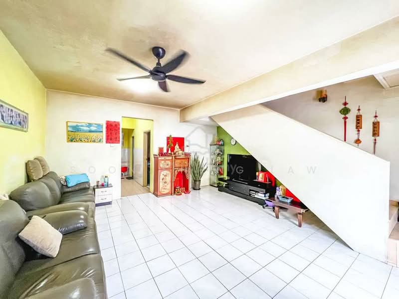 Rumah Teres 2-Tingkat untuk Dijual di Mahkota Cheras (Cheras) - Soon Sheng Law - Living Room - PropertyGuru.com.my