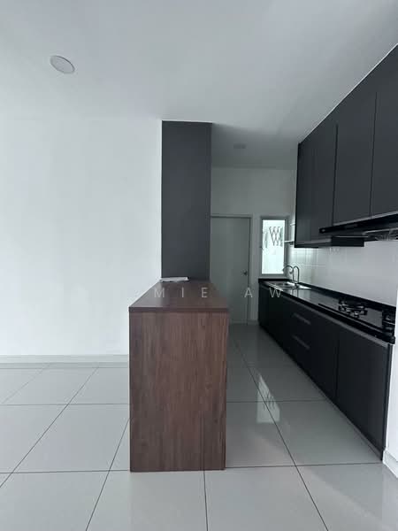 Servis Apartment untuk Dijual di Savanna Executive Suite @ Southville City - Jamie Aw - PropertyGuru.com.my