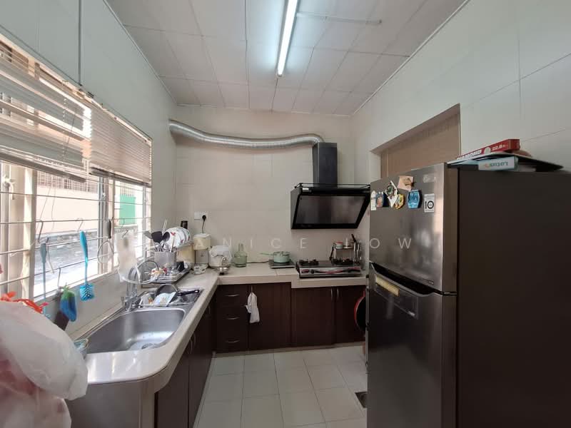 2-storey Terraced House for Sale in Bandar Puteri Puchong (Puchong) - Shanice Low - Kitchen - PropertyGuru.com.my