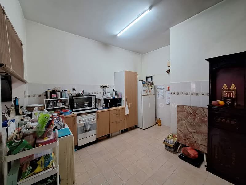 2-storey Terraced House for Sale in Bandar Puteri Puchong (Puchong) - Shanice Low - Kitchen - PropertyGuru.com.my