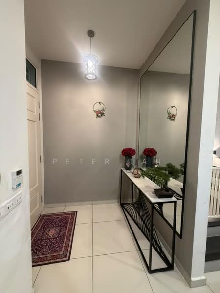 Rumah Teres 2 Tingkat untuk Disewa di Eco Majestic (Semenyih) - Peter Tan - Entrance - PropertyGuru.com.my