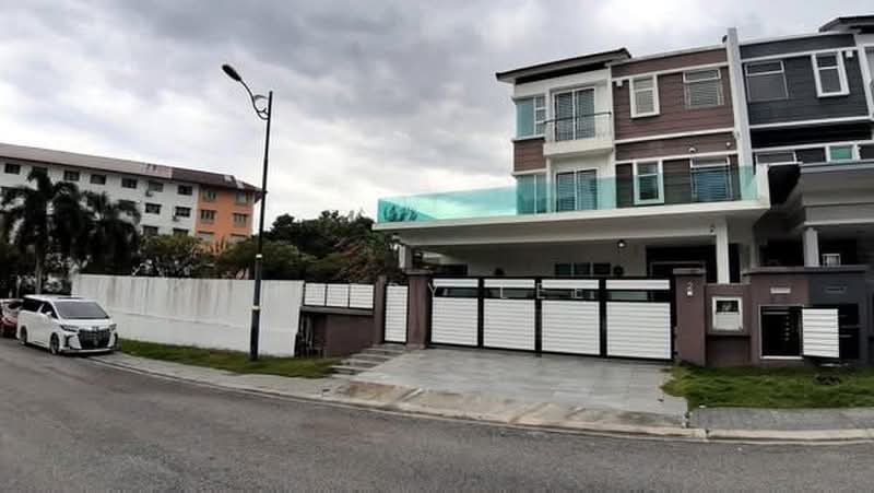 Semi-Detached House for Sale in Cheras (Selangor) - Harry Lee - Exterior - PropertyGuru.com.my
