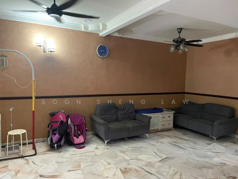 Rumah Teres 2 Tingkat untuk Dijual di Saujana Impian (Kajang) - Soon Sheng Law - Living Room - PropertyGuru.com.my