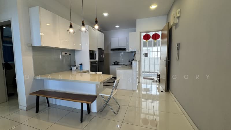 Service Residence for Sale at Skypod Residence - Johann Paul Gregory - Kitchen - PropertyGuru.com.my