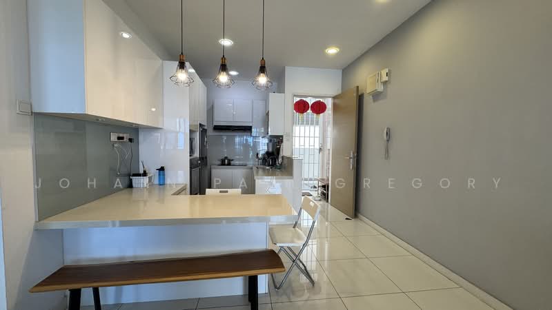 Service Residence for Sale at Skypod Residence - Johann Paul Gregory - Kitchen - PropertyGuru.com.my