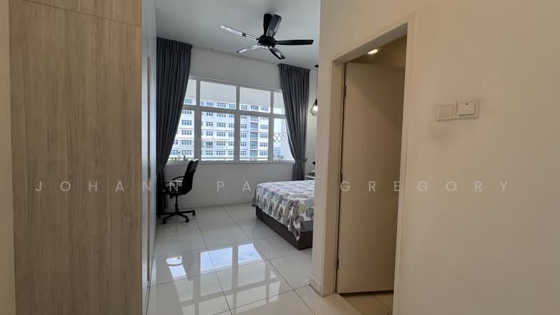 Service Residence for Sale at Skypod Residence - Johann Paul Gregory - Bedroom - PropertyGuru.com.my