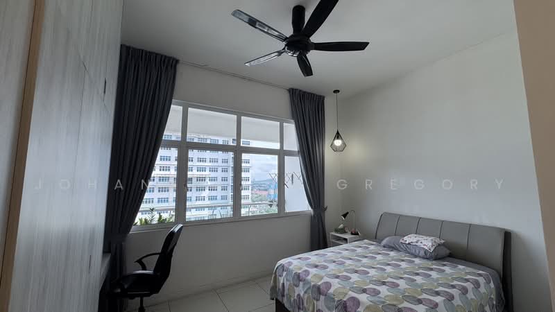 Service Residence for Sale at Skypod Residence - Johann Paul Gregory - Bedroom - PropertyGuru.com.my