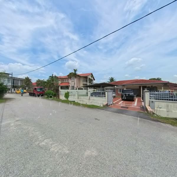 Bungalow for Sale in SS3 (Petaling Jaya) - Mohd Aizat Saiful Bahri - Exterior - PropertyGuru.com.my