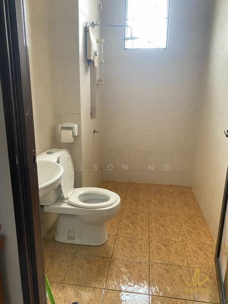 Rumah Berkembar untuk Dijual di Aman Perdana (Kapar) - Wilson Ng - Bathroom - PropertyGuru.com.my