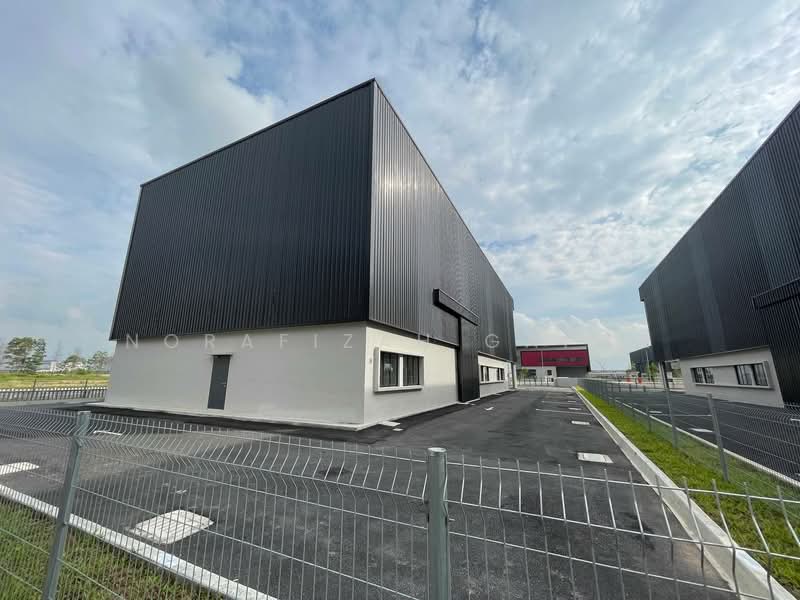Semi-D Factory for Rent in Bukit Raja (Selangor) - NoraFizah Gapar - Exterior - PropertyGuru.com.my