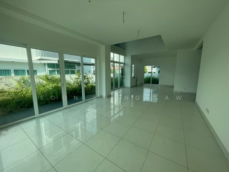 Semi-Detached House for Sale in Taman Nadayu 92 (Kajang) - Soon Sheng Law - Living Room - PropertyGuru.com.my