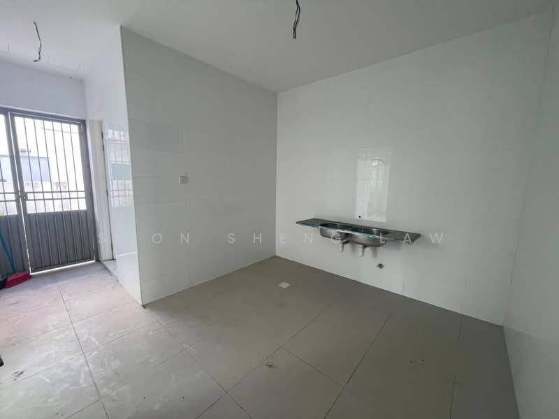 Semi-Detached House for Sale in Taman Nadayu 92 (Kajang) - Soon Sheng Law - Kitchen - PropertyGuru.com.my