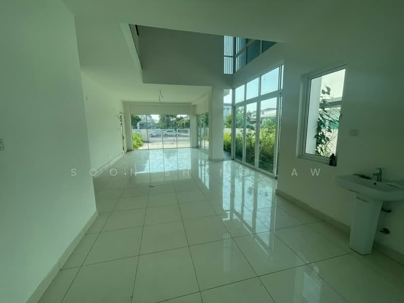 Semi-Detached House for Sale in Taman Nadayu 92 (Kajang) - Soon Sheng Law - Living Room - PropertyGuru.com.my
