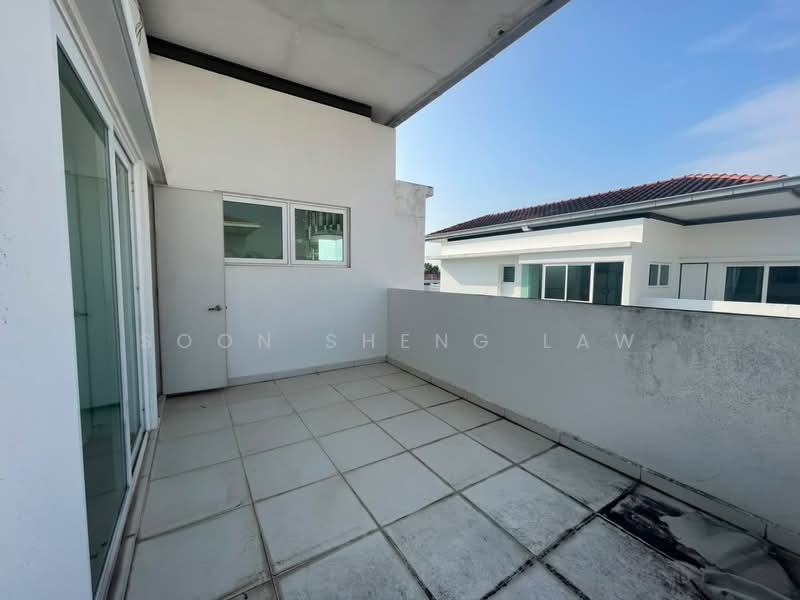 Semi-Detached House for Sale in Taman Nadayu 92 (Kajang) - Soon Sheng Law - Balcony - PropertyGuru.com.my