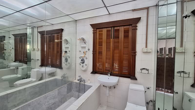 Rumah Banglo untuk Dijual di Seputeh (Kuala Lumpur) - SY Yen - Bathroom - PropertyGuru.com.my