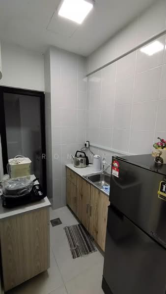 Servis Apartment untuk Disewa di VIM 3 @ Desa Park North - Ron Yap - Kitchen - PropertyGuru.com.my