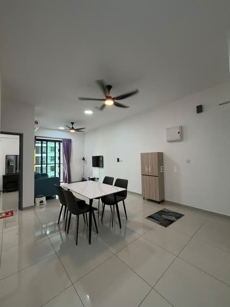 Servis Apartment untuk Disewa di Parkland Residence - Sarah Chee - Living Room - PropertyGuru.com.my