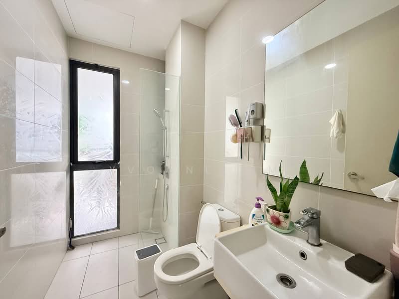 Rumah Teres untuk Dijual di Iskandar Puteri (Nusajaya) (Johor) - Yvonne Lim - Bathroom - PropertyGuru.com.my
