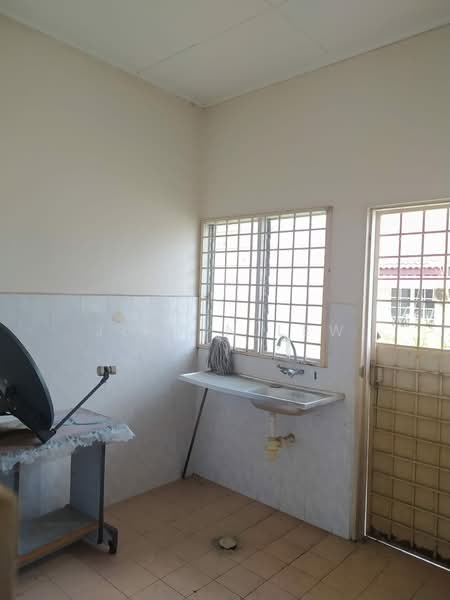 Rumah Teres 1 Tingkat untuk Dijual di Seremban (Negeri Sembilan) - Justin Lew - Kitchen - PropertyGuru.com.my