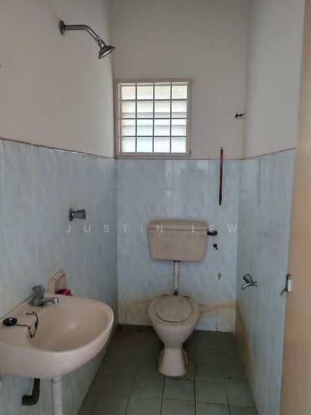 Rumah Teres 1 Tingkat untuk Dijual di Seremban (Negeri Sembilan) - Justin Lew - Bathroom - PropertyGuru.com.my