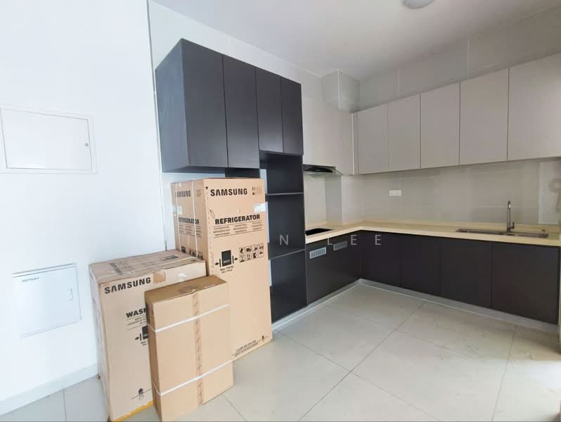 Kondominium untuk Dijual di Kings Bay @ Country Garden Danga Bay - Jia En Lee - Kitchen - PropertyGuru.com.my