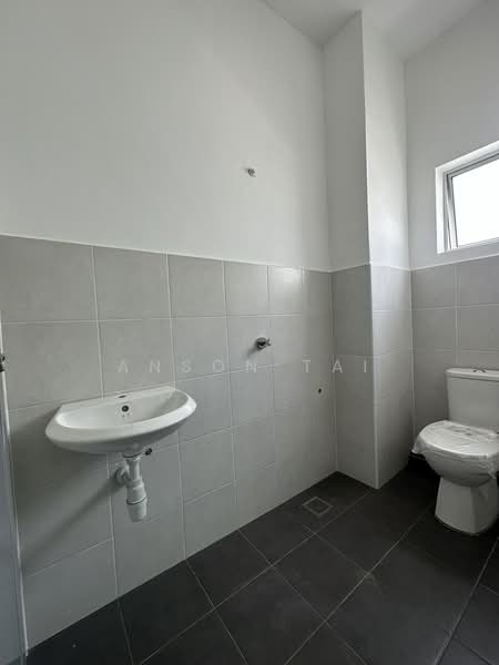 Shop for Sale in Juru (Penang) - Anson Tai - Bathroom - PropertyGuru.com.my