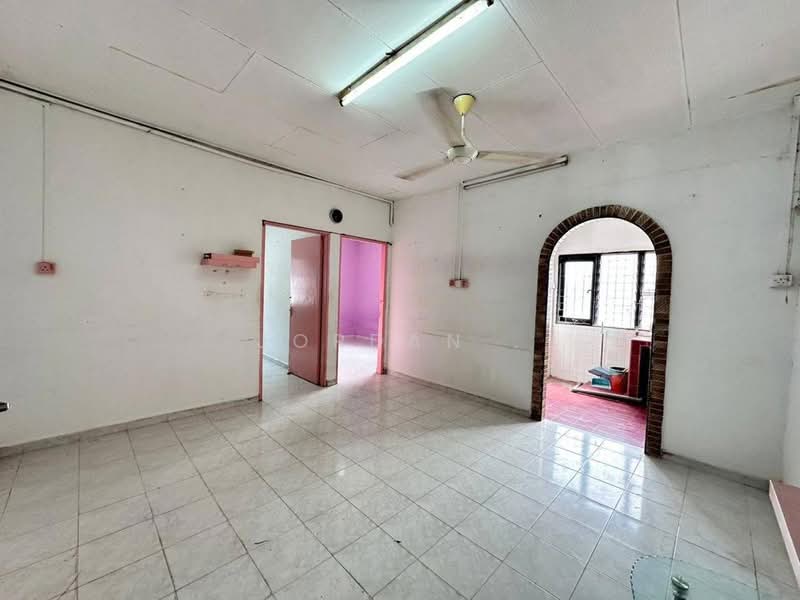 Rumah Flat untuk Dijual di Bandar Selesa Jaya - Jordan . - PropertyGuru.com.my