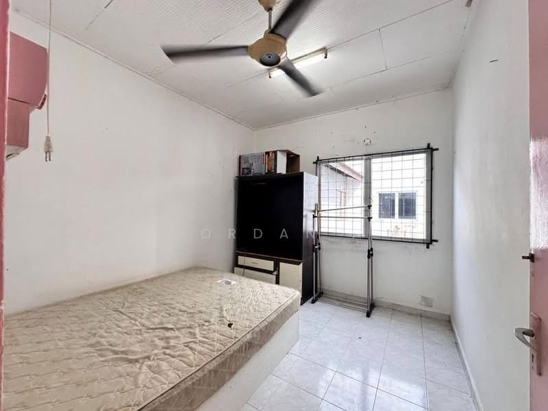 Rumah Flat untuk Dijual di Bandar Selesa Jaya - Jordan . - PropertyGuru.com.my