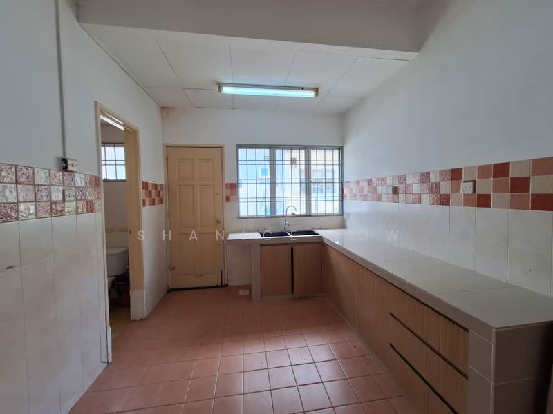 2-storey Terraced House for Sale in Bandar Puteri Puchong (Puchong) - Shanice Low - Kitchen - PropertyGuru.com.my