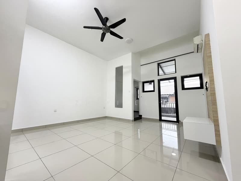 2-storey Terraced House for Sale in Bandar Putra (Kulai) - Zhiyi Lee - Bedroom - PropertyGuru.com.my