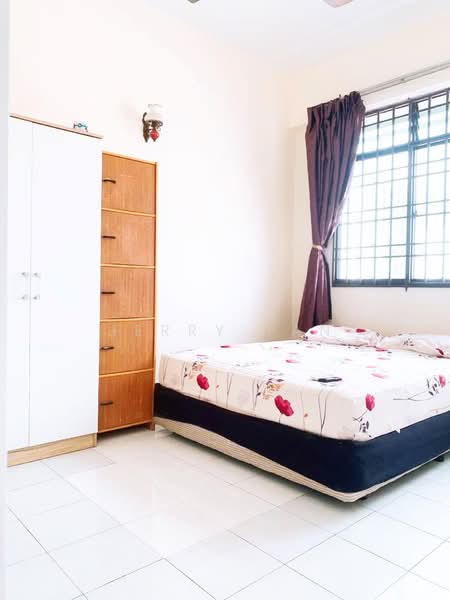 Flat for Rent at Taman Sri Penawar - Jerry Tan - Bedroom - PropertyGuru.com.my