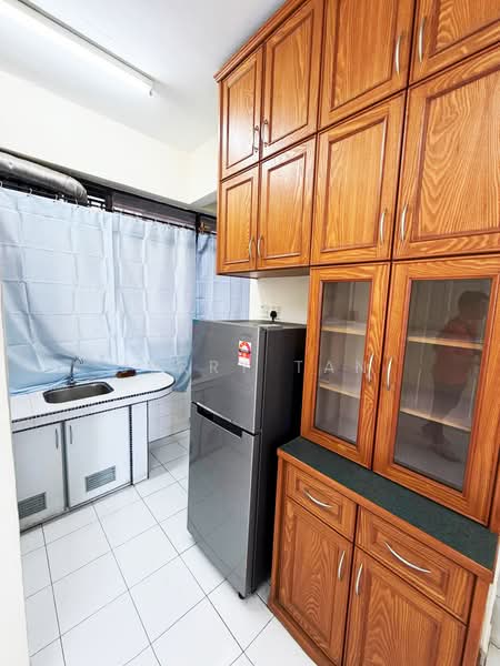 Rumah Flat untuk Disewa di Taman Sri Penawar - Jerry Tan - Kitchen - PropertyGuru.com.my