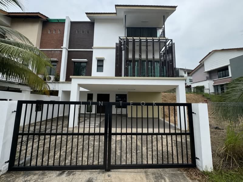 Rumah Berkembar untuk Dijual di Taman Nusa Idaman (Iskandar Puteri (Nusajaya)) - Jin Teok - Exterior - PropertyGuru.com.my
