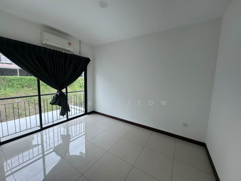 Semi-Detached House for Sale in Taman Nusa Idaman (Iskandar Puteri (Nusajaya)) - Kinki Teow - Balcony - PropertyGuru.com.my