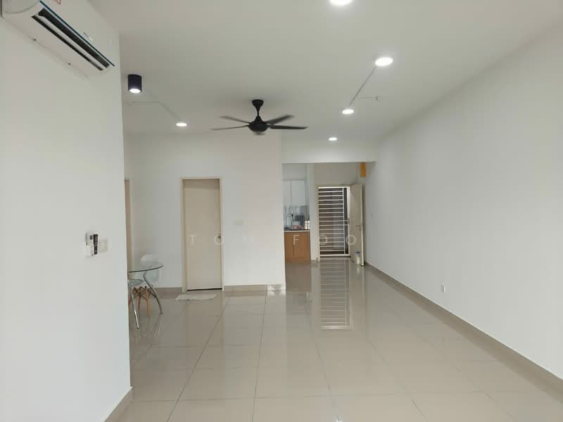 Kondominium untuk Disewa di The Holmes 1 - Tom Foo - Living Room - PropertyGuru.com.my