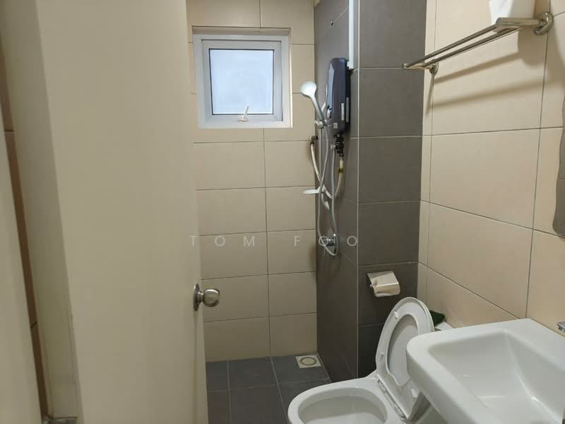 Kondominium untuk Disewa di The Holmes 1 - Tom Foo - Bathroom - PropertyGuru.com.my