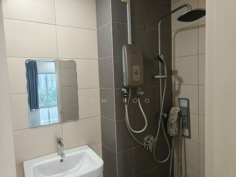 Kondominium untuk Disewa di The Holmes 1 - Tom Foo - Bathroom - PropertyGuru.com.my