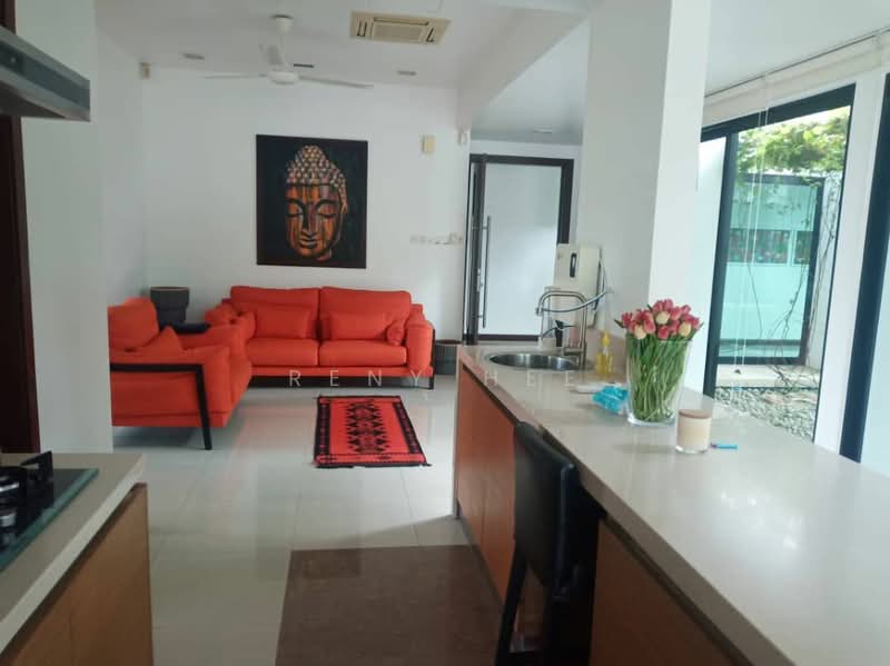 Bungalow for Sale in Leisure Farm (Gelang Patah) - Reny Hee - Living Room - PropertyGuru.com.my