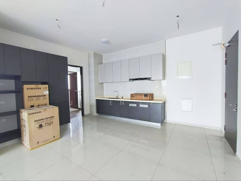 Kondominium untuk Dijual di Kings Bay @ Country Garden Danga Bay - Jia En Lee - Kitchen - PropertyGuru.com.my