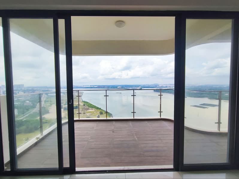 Kondominium untuk Dijual di Kings Bay @ Country Garden Danga Bay - Jia En Lee - Balcony - PropertyGuru.com.my