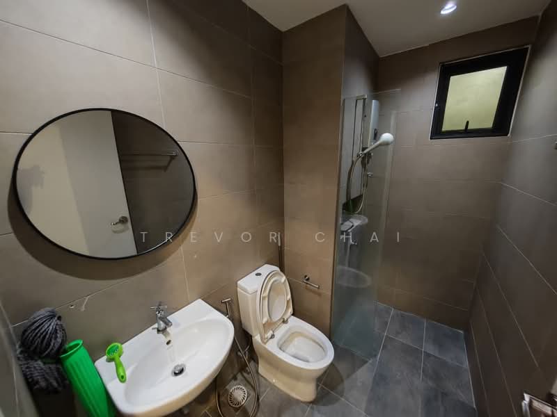 Servis Apartment untuk Disewa di Akasa - Trevor Chai - Bathroom - PropertyGuru.com.my