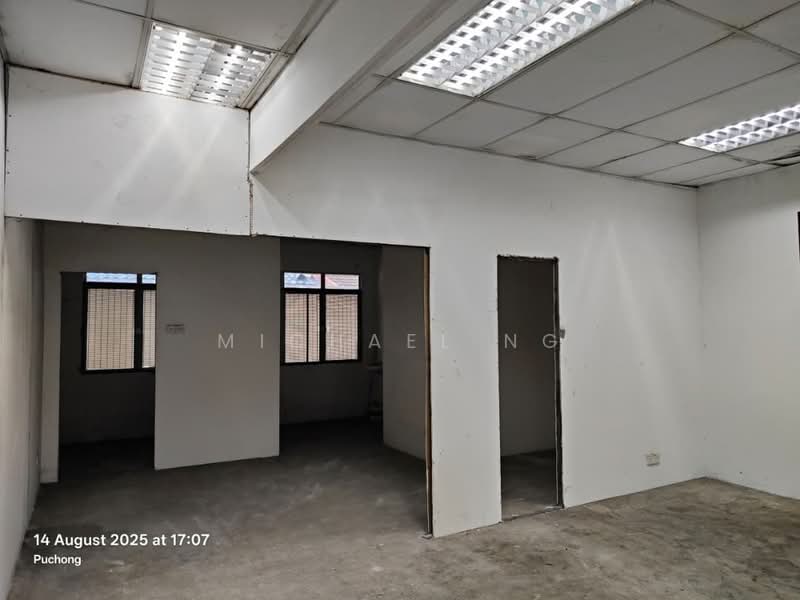 Shop / Office for Sale in Bandar Bukit Puchong (Puchong) - Michael Ng - Interior - PropertyGuru.com.my