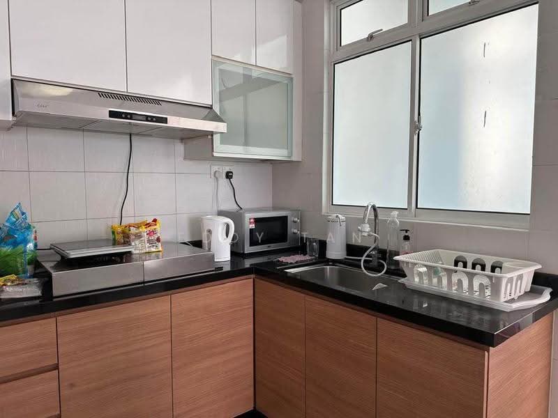 Kediaman Servis untuk Dijual di Sky Habitat - Eddy Tan - Kitchen - PropertyGuru.com.my