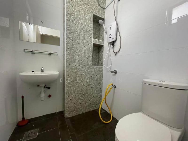 2-storey Terraced House for Sale in Bukit Indah (Iskandar Puteri (Nusajaya)) - Eddy Tan - Bathroom - PropertyGuru.com.my