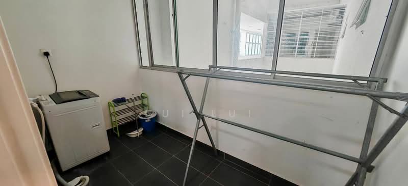 Service Residence for Rent at Skysuites @ Meldrum Hills - Lui Lui - Balcony - PropertyGuru.com.my